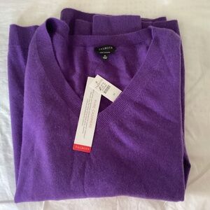 Women’s Cashmere V Neck Sweater Talbots Size M